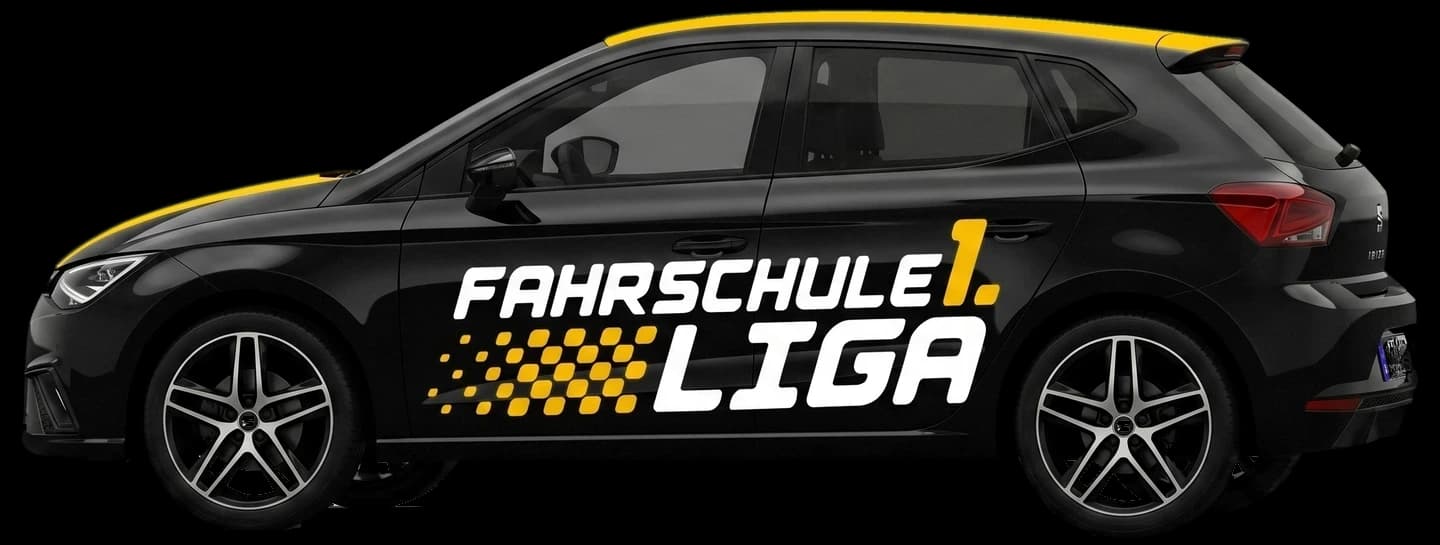 سيارة تدريب تابعة لـ ⁦Fahrschule Erste Liga⁩ في ⁦Langenfeld⁩